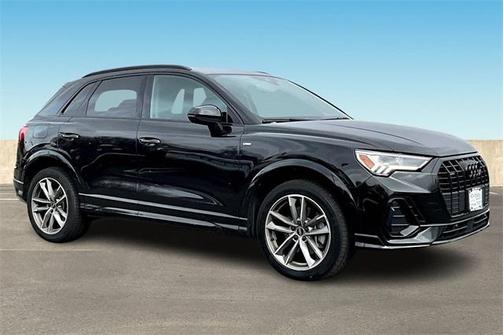 2022 Audi Q3 45 S line Premium