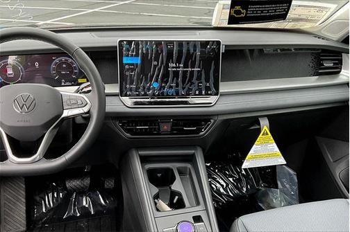 2025 Volkswagen Tiguan 2.0T SE