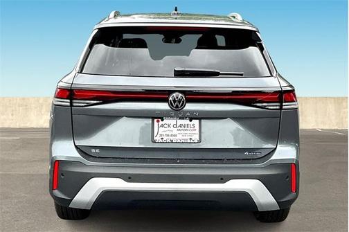 2025 Volkswagen Tiguan 2.0T SE