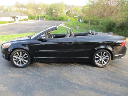 2011 Volvo C70 T5