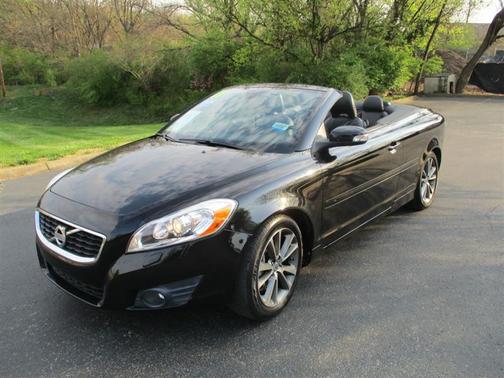 2011 Volvo C70 T5