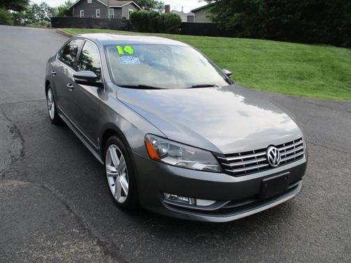 2014 Volkswagen Passat 2.0L TDI DSG SEL Premium