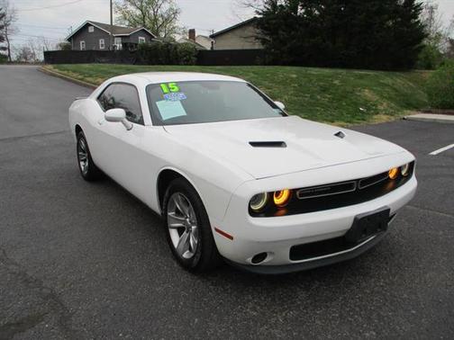 2015 Dodge Challenger SXT
