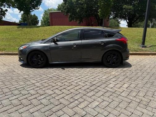 2017 Ford Focus ST
