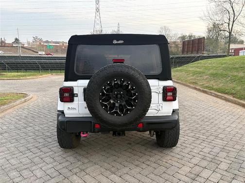 Bright White Clearcoat 2018 Jeep Wrangler Unlimited Rubicon