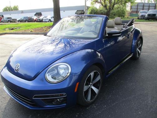 Blu Nobile 2013 Volkswagen Beetle 2.0T