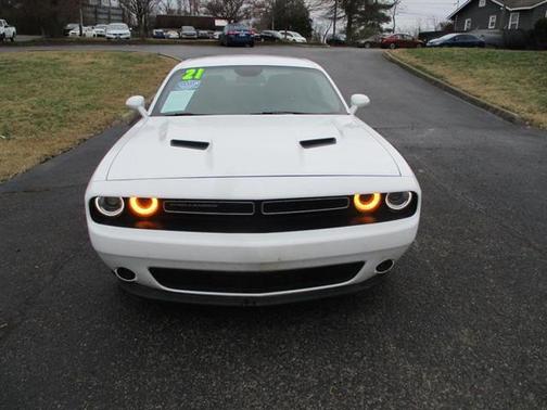 2021 Dodge Challenger SXT