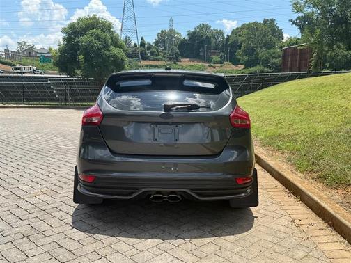 2017 Ford Focus ST