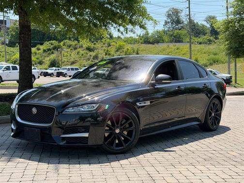 Black 2016 Jaguar XF 35t R-Sport