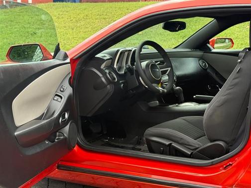2011 Chevrolet Camaro 2LS