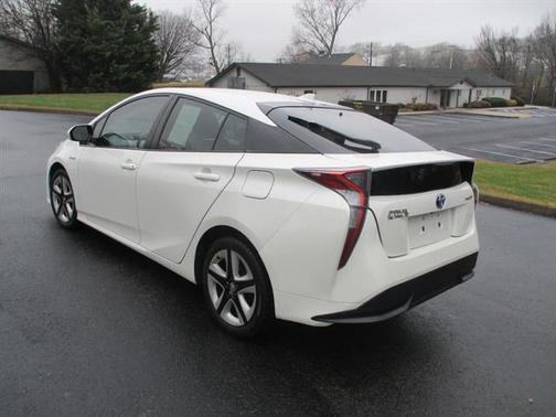 2017 Toyota Prius Four Touring