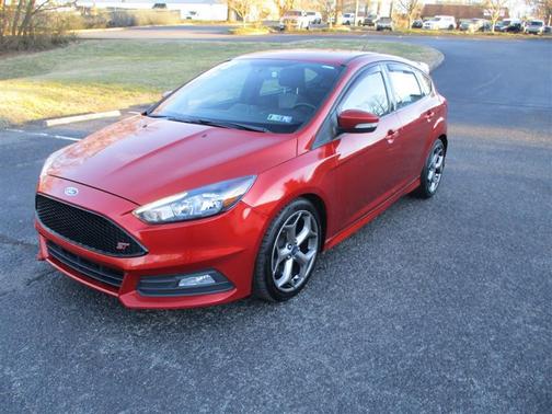 2018 Ford Focus ST 
