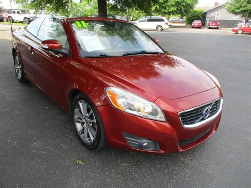 Burgundy 2011 Volvo C70 T5