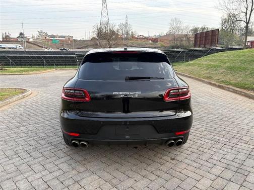 2015 Porsche Macan S