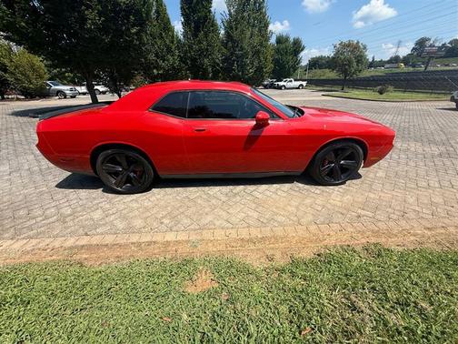 2009 Dodge Challenger SRT8