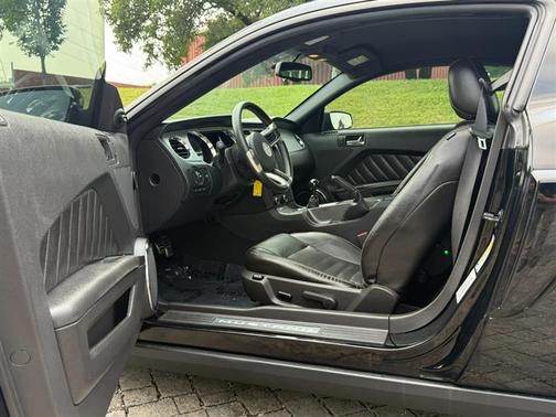 2010 Ford Mustang GT Premium