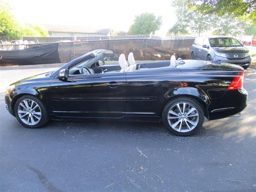 2011 Volvo C70 T5