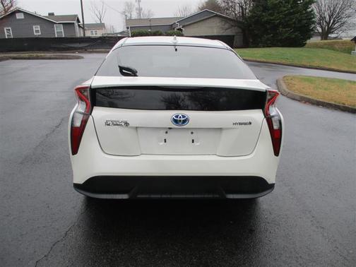 2017 Toyota Prius Four Touring