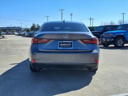 2016 Lexus IS 200t Base