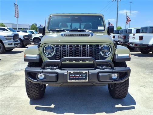 Green 2026 Jeep Gladiator Sport