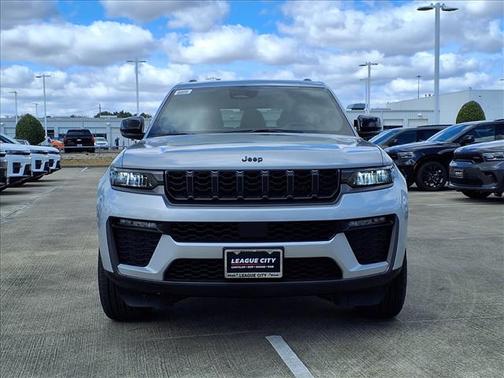 Silver 2026 Jeep Grand Cherokee Limited