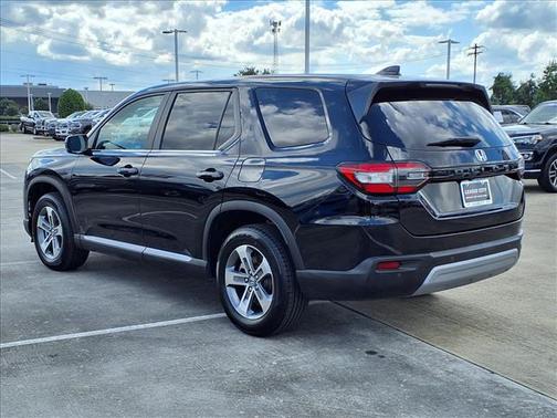 2023 Honda Pilot EX-L 8 Passenger