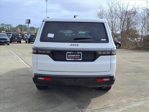 2026 Jeep Grand Wagoneer L 4x2