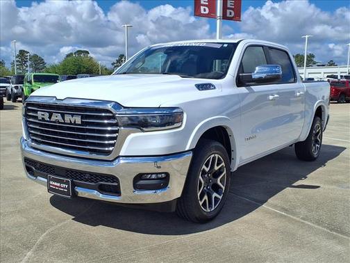 Bright White Clearcoat 2025 RAM 1500 Laramie