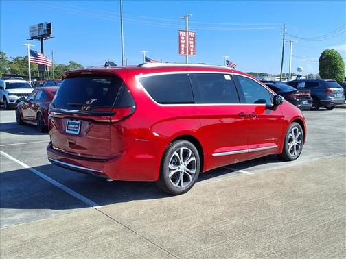 2026 Chrysler Pacifica L