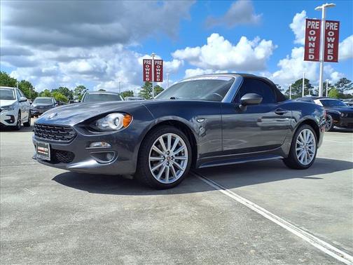 2017 FIAT 124 Spider Base