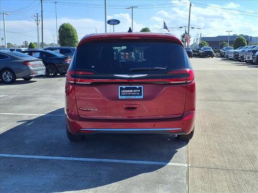 2026 Chrysler Pacifica L