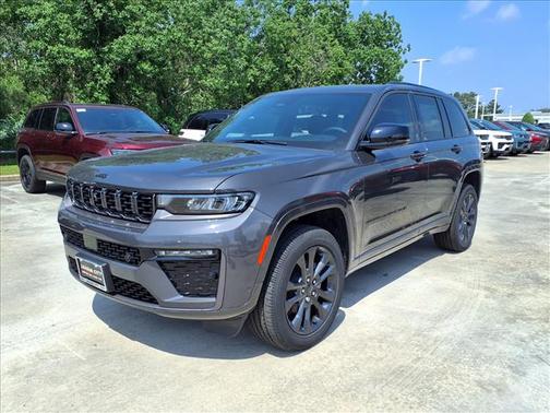 Gray 2026 Jeep Grand Cherokee Limited