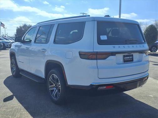 2025 Jeep Wagoneer Base