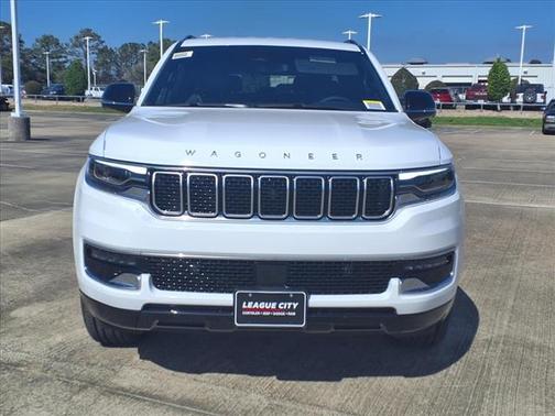 2025 Jeep Wagoneer Base
