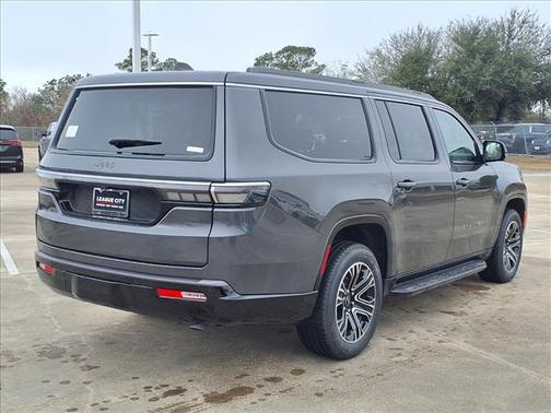 2026 Jeep Grand Wagoneer L 4x2