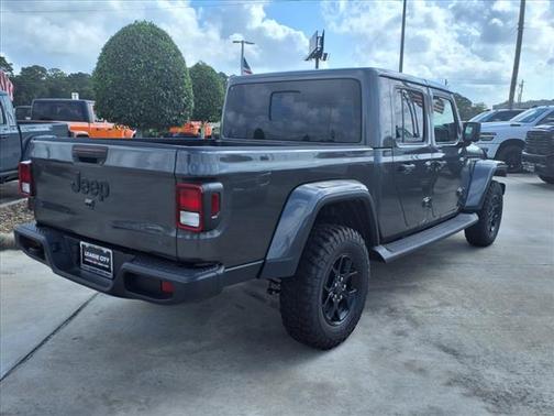 2025 Jeep Gladiator Sport