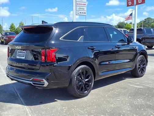 2022 Kia Sorento SX