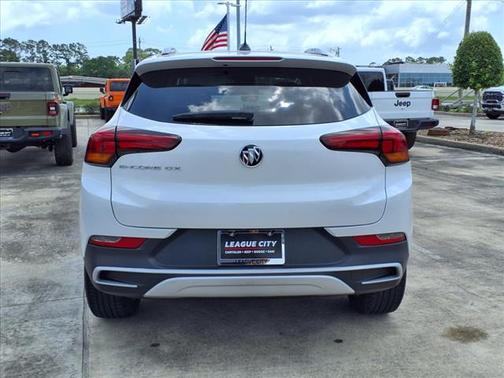 2022 Buick Encore GX Select