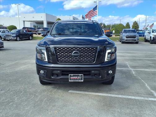 2019 Nissan Titan SL