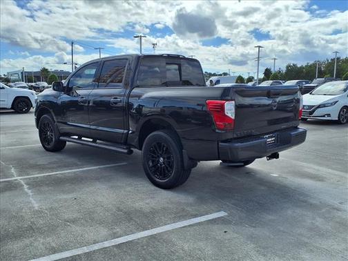 2019 Nissan Titan SL