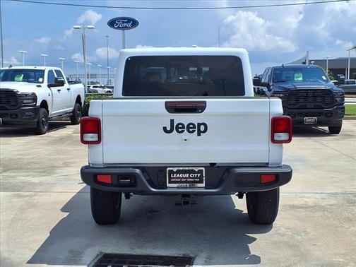 2025 Jeep Gladiator Sport S