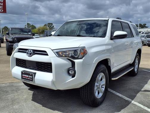 2022 Toyota 4Runner SR5