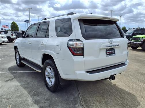 2022 Toyota 4Runner SR5