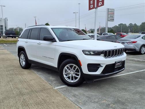 2024 Jeep Grand Cherokee Laredo