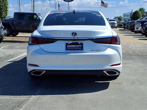 2023 Lexus ES 350 Base