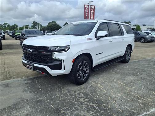 Summit White 2023 Chevrolet Suburban Z71