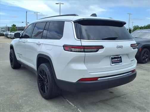 Bright White Clearcoat 2025 Jeep Grand Cherokee L Limited
