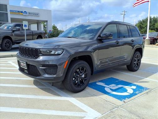 2025 Jeep Grand Cherokee Altitude