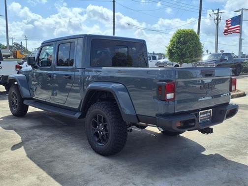 2025 Jeep Gladiator Sport