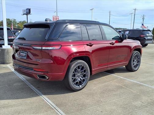 2025 Jeep Grand Cherokee Summit